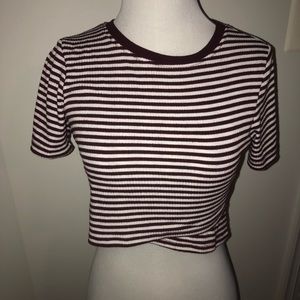 maroon striped cropped t-shirt